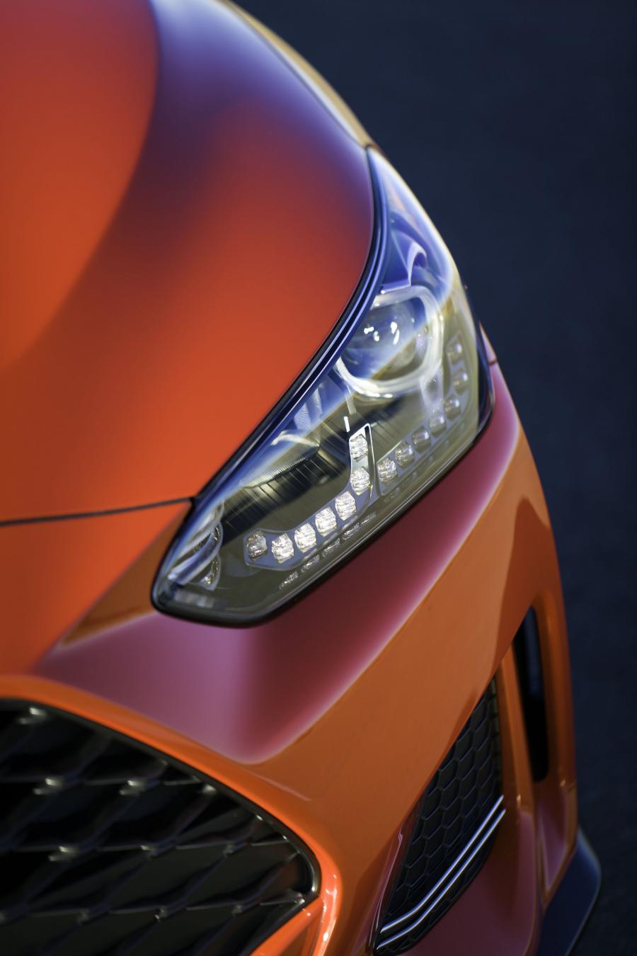 Детали экстерьера Hyundai Veloster Turbo R-Spec 2018 года  (NA) (фото 6 из 44)